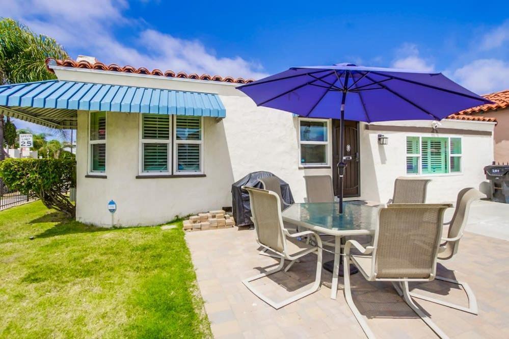 Casa de férias Spring Break 2 Blocks To Pier Newport Ave *